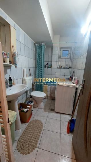 Apartament cu 2 camere decomandat, mobilat în Cetate