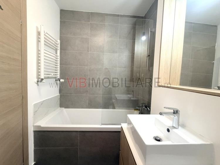 Apartament cu 3 camere decomandat în Grivița