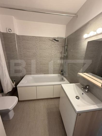 Apartament cu 3 camere decomandat, mobilat în Baciu