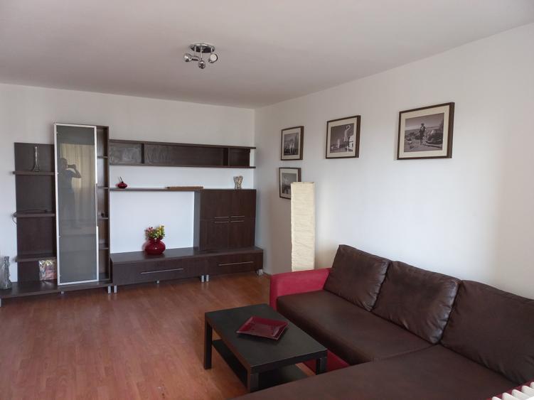 Apartament cu 2 camere decomandat, mobilat în Turda