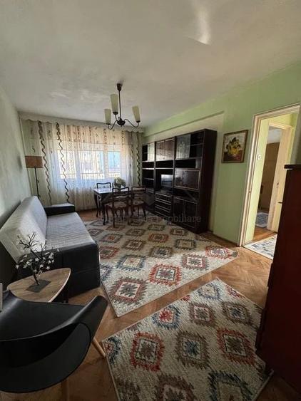 Apartament cu 2 camere decomandat în Piața Unirii