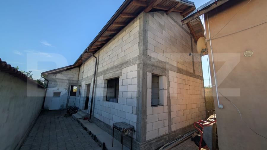 Casă individuală cu 3 camere cu Canalizare în Sud-Est
