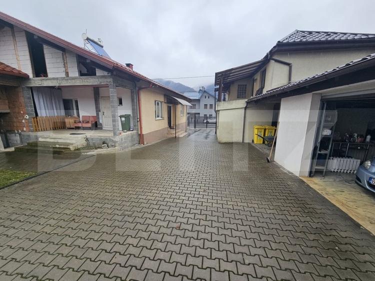 Casă individuală cu 5 camere cu Canalizare în Năsăud