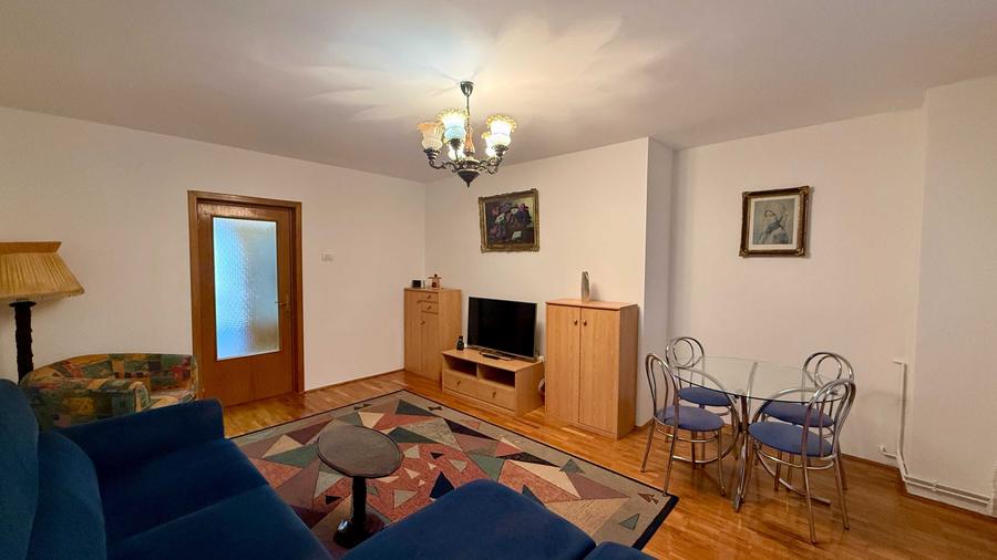 Apartament cu 3 camere decomandat în Unirii