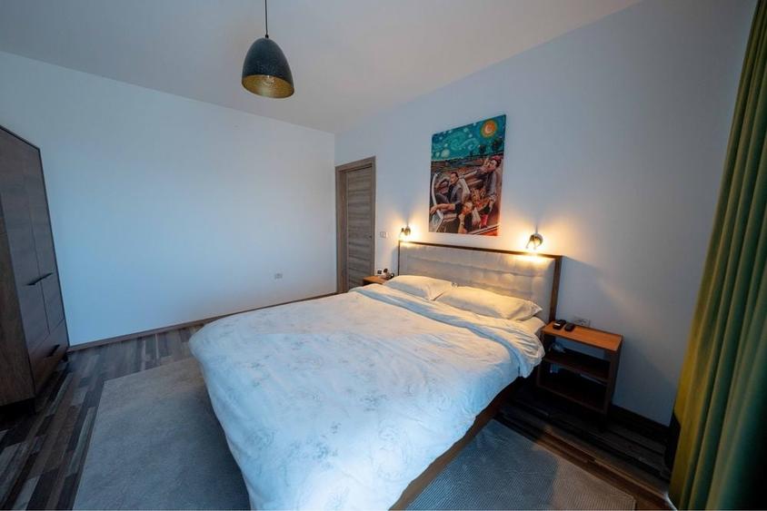 Apartament cu 3 camere semidecomandat în Exterior Vest