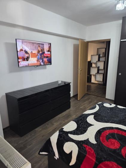 Apartament cu 2 camere decomandat în Priseaca