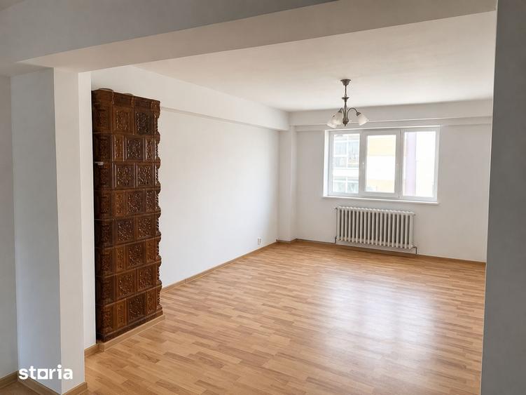 Apartament cu 3 camere decomandat în Central
