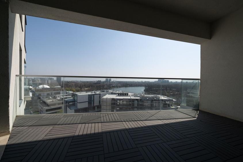Apartament cu 4 camere decomandat, mobilat în Herăstrău