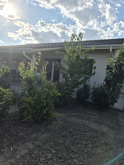 Apartament cu 2 camere decomandat în Sânmihaiu Român