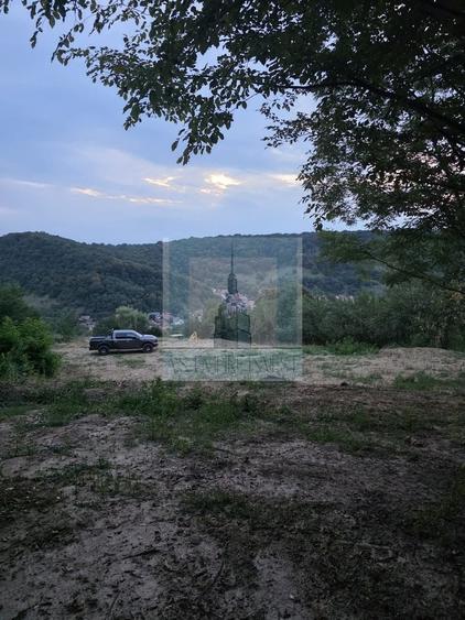 Teren Construcții intravilan de 1550 mp, în Central