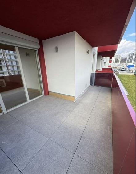 Apartament cu 3 camere semidecomandat în Iris