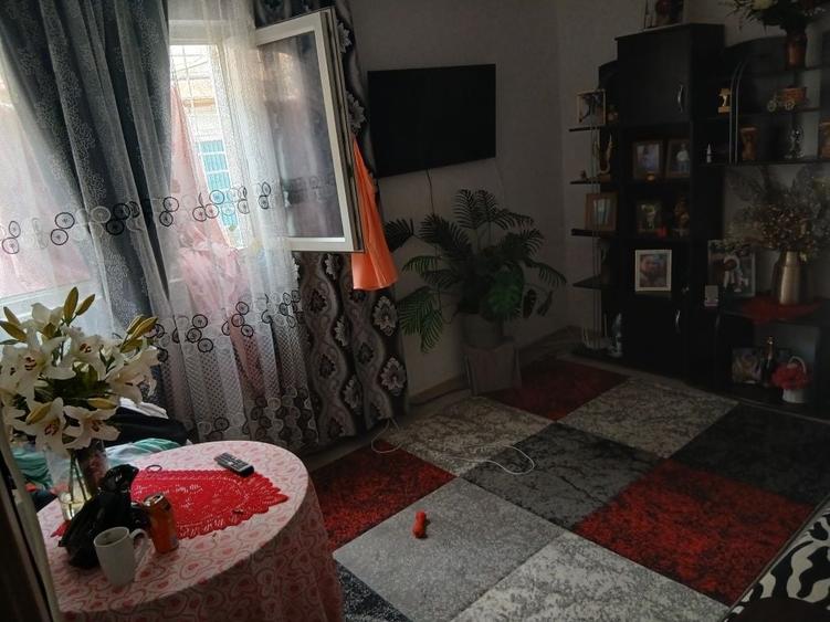 Apartament cu 2 camere decomandat în Rahova