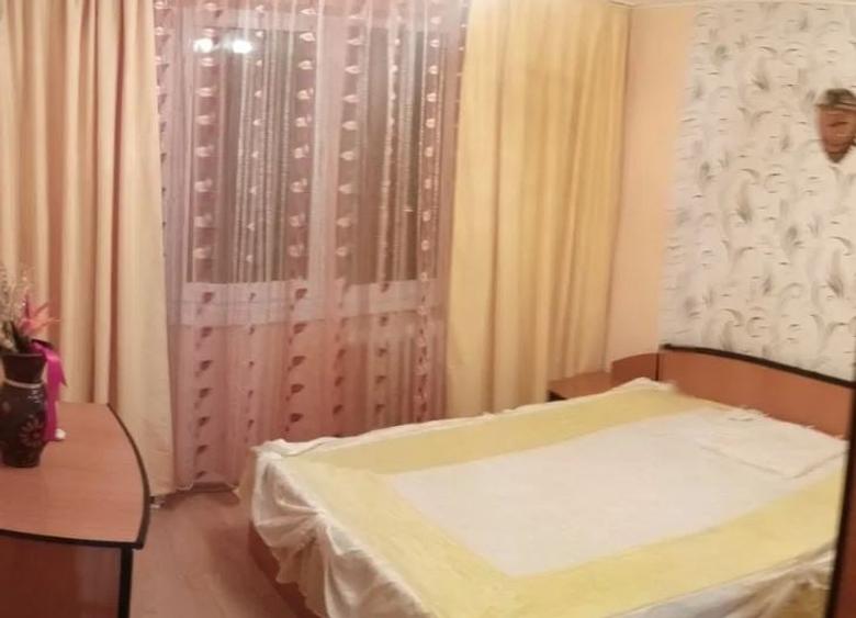 Apartament 3 Camere,Teiul Doamnei,bl.reabilitat,et.3/8,DECOMANDAT,Amenajat - 1