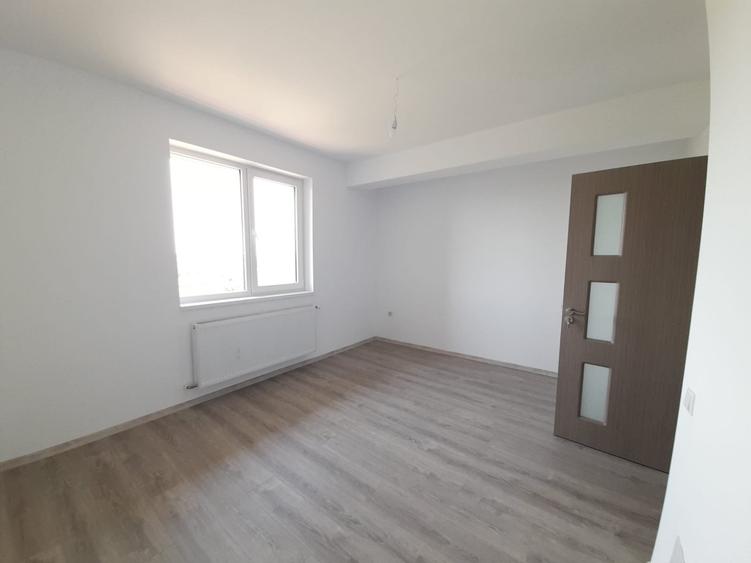Apartament cu 2 camere decomandat în Haliu