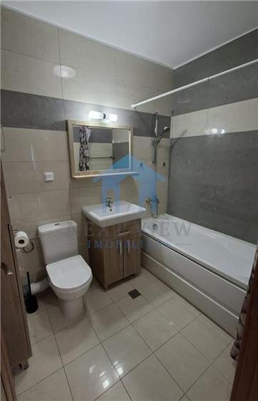Apartament cu 3 camere decomandat în Mărăști