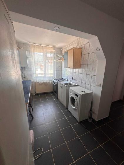 Apartament cu 2 camere decomandat în Precista