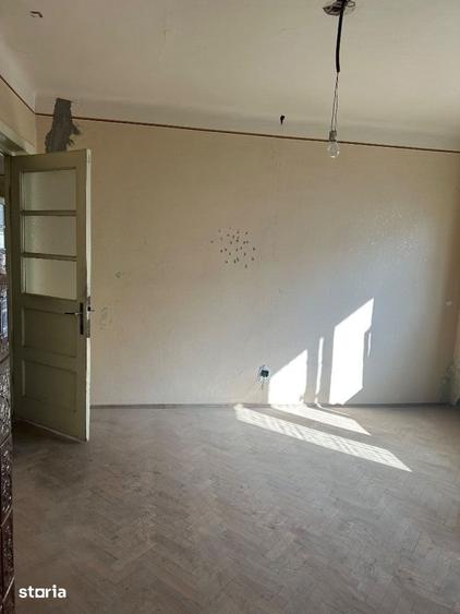 Casă cu 3 camere cu Teren 250 Mp în Câmpina