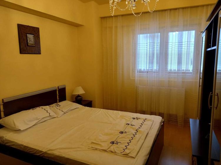 Apartament cu 3 camere decomandat în Popoveni