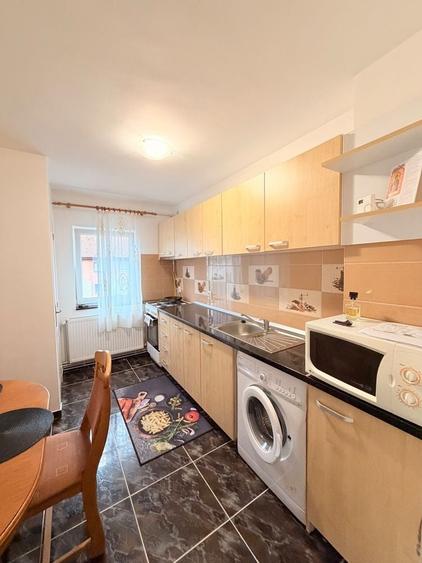 Apartament cu 2 camere decomandat în Carpați 2
