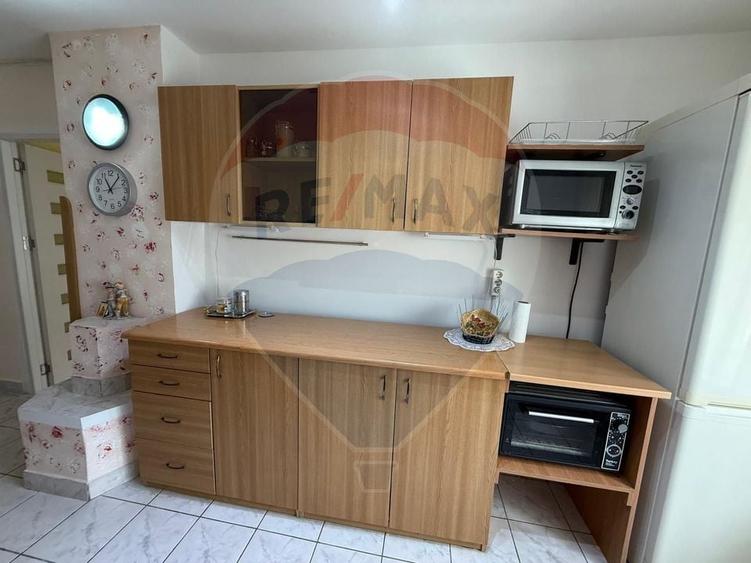 Apartament cu 3 camere de închiriat în zona Dacia - 4