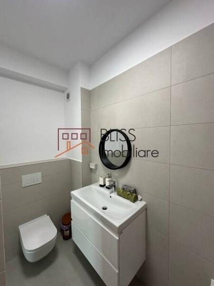 Apartament cu 3 camere decomandat în Pipera