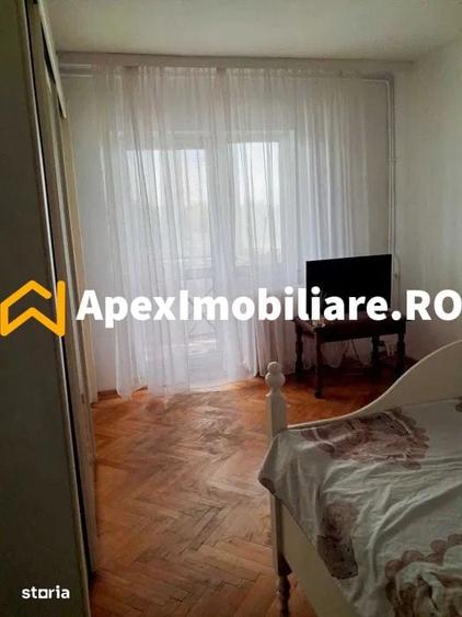 Apartament cu 2 camere decomandat în Văcăresti
