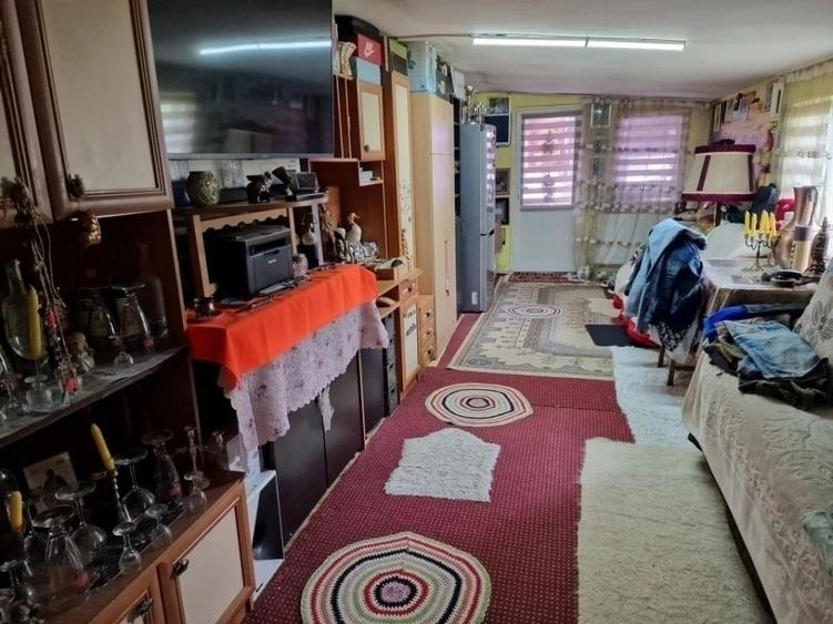 Casă individuală cu 3 camere în Central