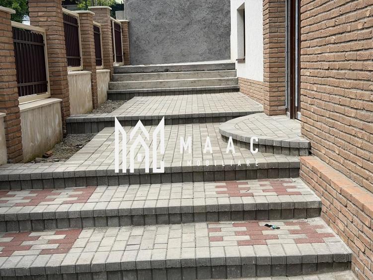 Casă individuală cu 8 camere cu Canalizare în Bujoreni