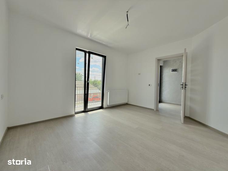 Casă cu 4 camere cu Teren 300 Mp în Lumina