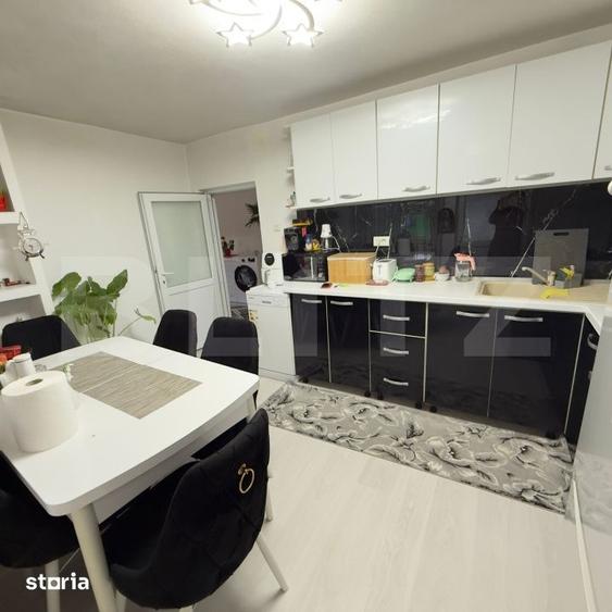 Casă cu 9 camere cu Teren 1860 Mp în Scoarța