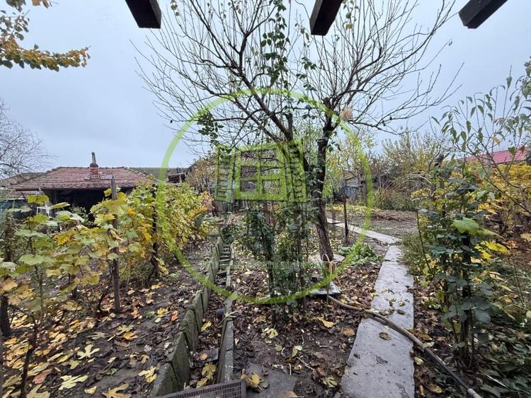 Casă individuală cu 4 camere cu Canalizare în Brestei