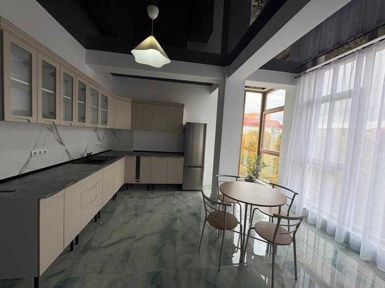 Apartament cu 2 camere semidecomandat în Exterior Vest