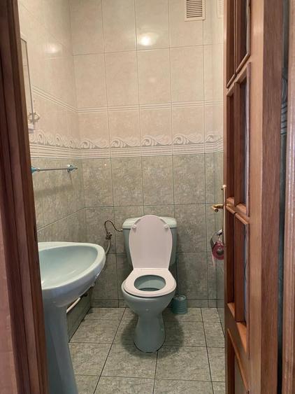 Apartament cu 3 camere decomandat în Berceni