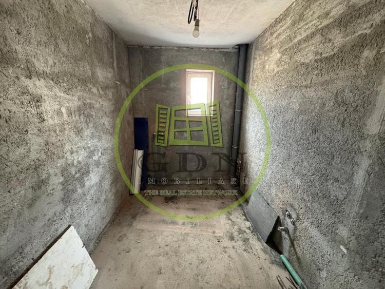 Casă individuală cu 7 camere cu Teren 1062 Mp în Ghercești