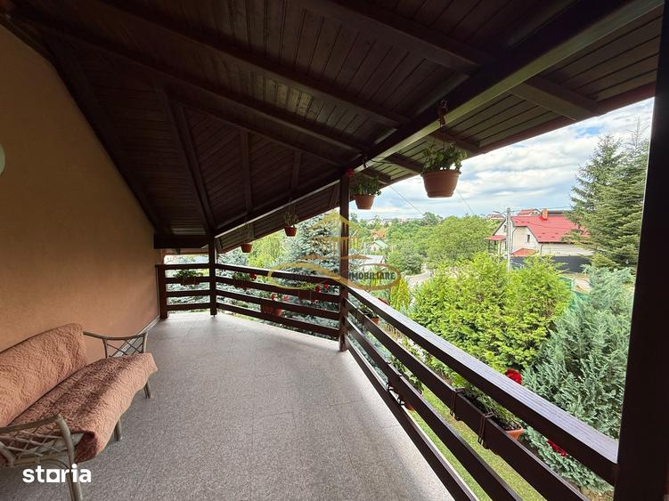 Casă cu 5 camere cu Teren 760 Mp în Măgura