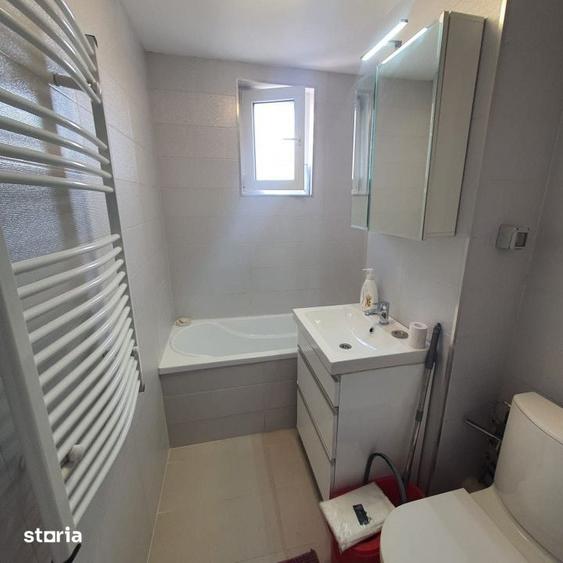 Apartament cu 3 camere în Războieni