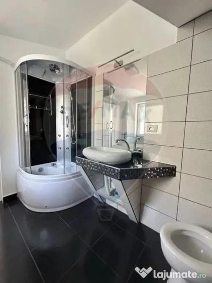 Apartament cu 3 camere decomandat în Alfa