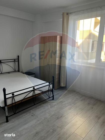Apartament cu 3 camere, mobilat în Tolstoi