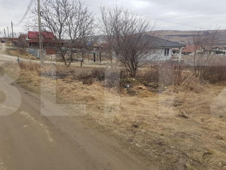 Teren Construcții intravilan de 2409 mp, în Iris