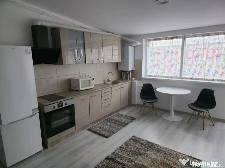Apartament cu 2 camere decomandat în Sânpetru