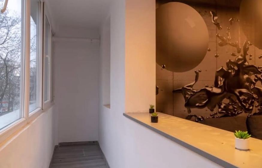 Apartament cu 2 camere semidecomandat, mobilat în Alexandru Obregia