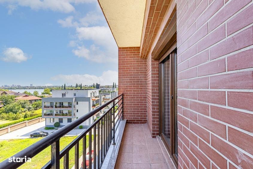Apartament cu 3 camere decomandat în Băneasa