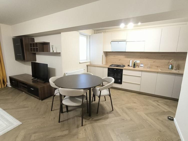 Apartament cu 2 camere decomandat, mobilat în Nerva Traian