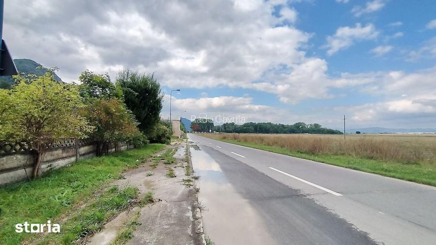 Teren de 5100 mp, în Bartolomeu