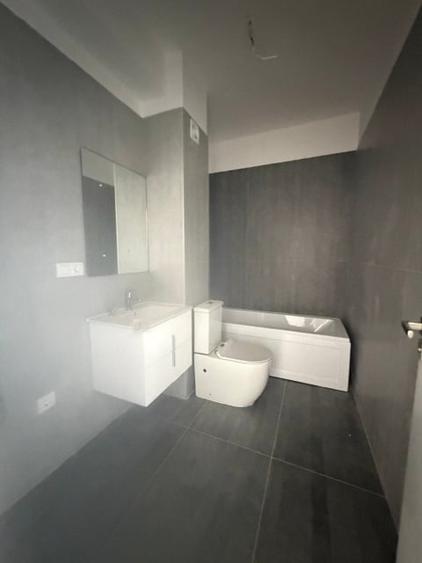 Apartament cu 3 camere decomandat în Decebal