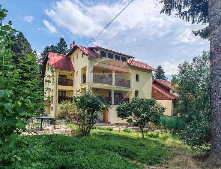 Casă individuală cu 14 camere cu Teren 1050 Mp în Cioplea