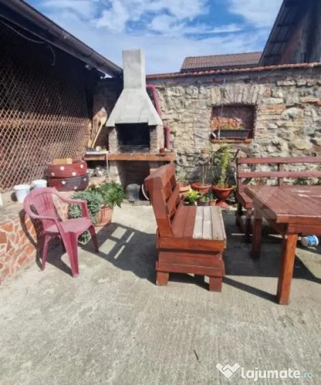 Casă cu 5 camere cu Teren 835 Mp în Satulung