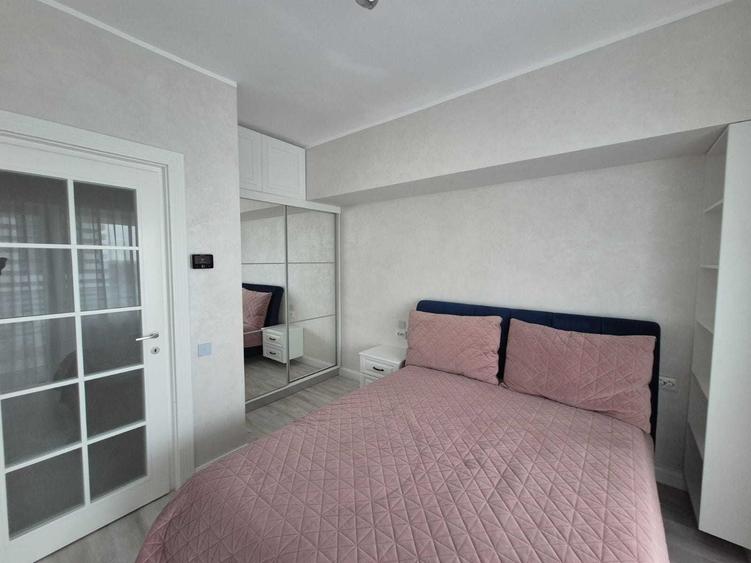 Apartament cu 2 camere decomandat în Rediu