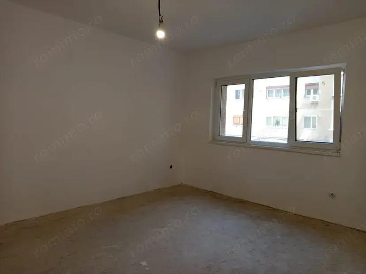 Apartament cu 2 camere decomandat în Horea