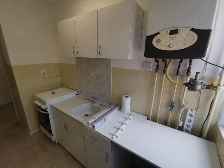 Apartament cu 2 camere semidecomandat în Girocului